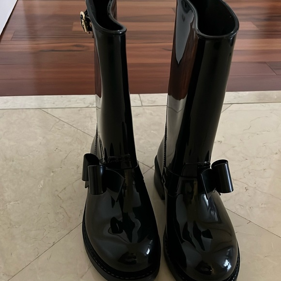 RED VALENTINO. Black rain boots with bow. Size 37. Never worn